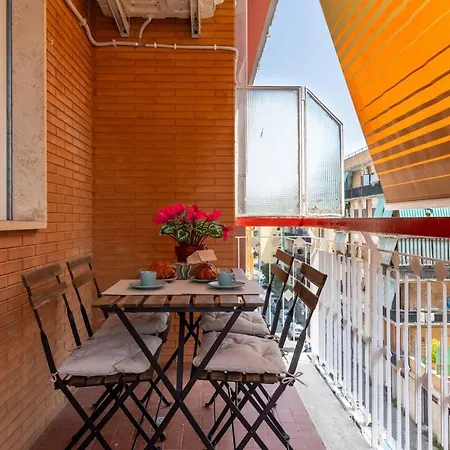 Tommy Sun House * Ostie